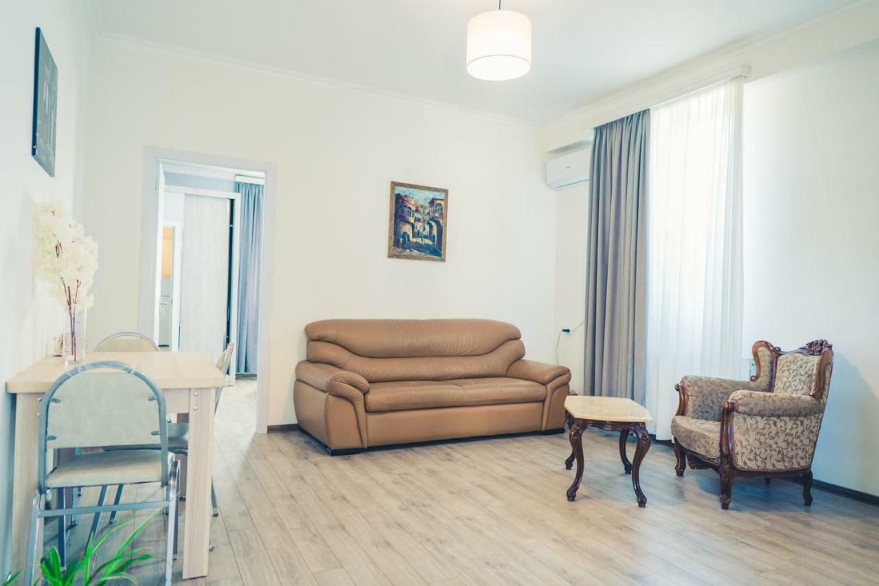 Tatias Apartments In The Downtown Τυφλίδα Εξωτερικό φωτογραφία